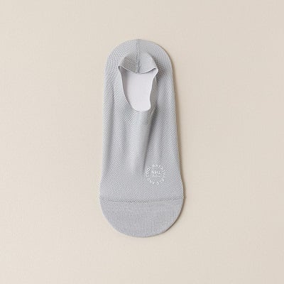 🧦 67% OFF NOW! 🔥 Ultra Thin Liner Non-Slip No-Show Socks – Invisible under shoes, silicone grip & breathable – perfect for loafers, sneakers or flats 👟